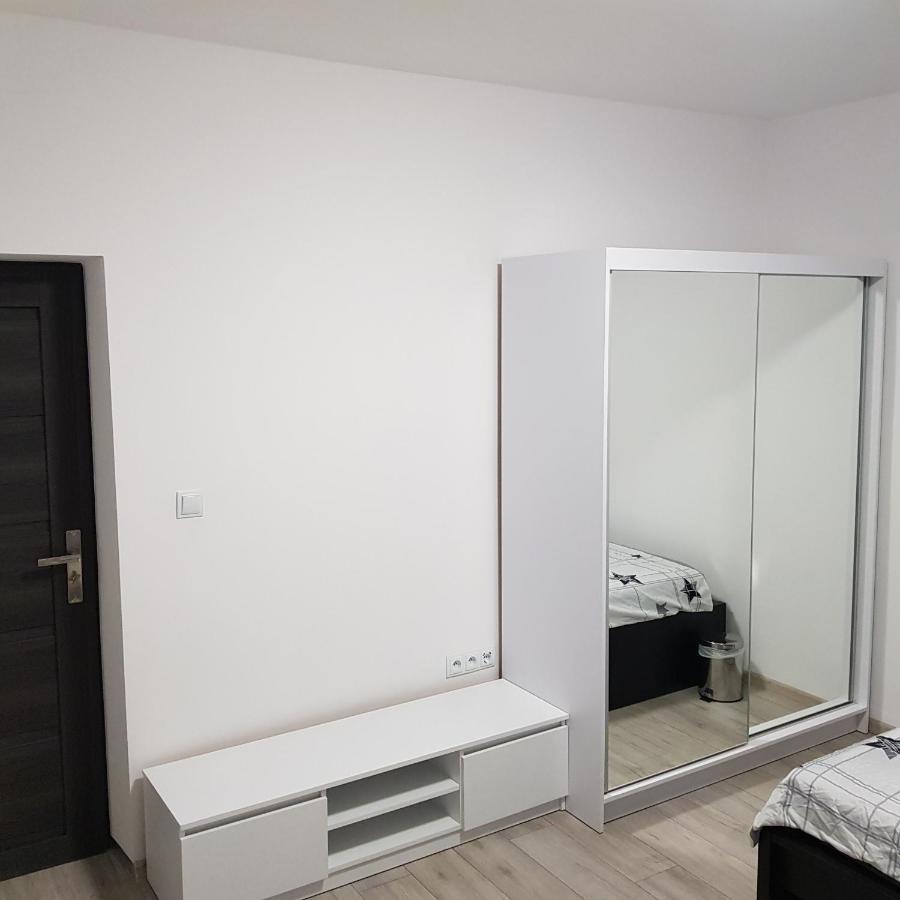 Mirrorroom Pl Downtown Warschau Buitenkant foto